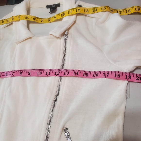 H&M Moto Knit Jacket Womens Size L Cropped Tab Shoulder Zipper Sleeve Diag Zip - Picture 10 of 15